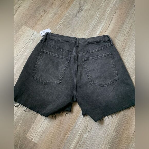 NWT Old Navy High Rise Curvy O.G. Straight Black Denim Shorts Distressed Size 12 - Picture 8 of 8